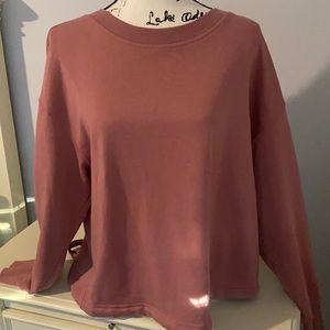 Oversized sweatshirt with open back